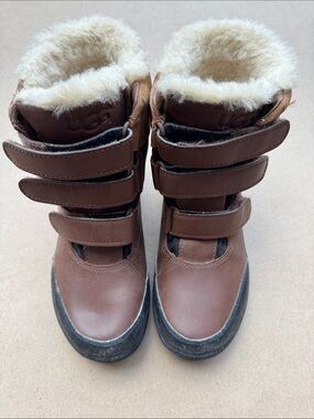 UGG Kids Brown Leather Triple-Strap Shearling Boots Kids Sz 3